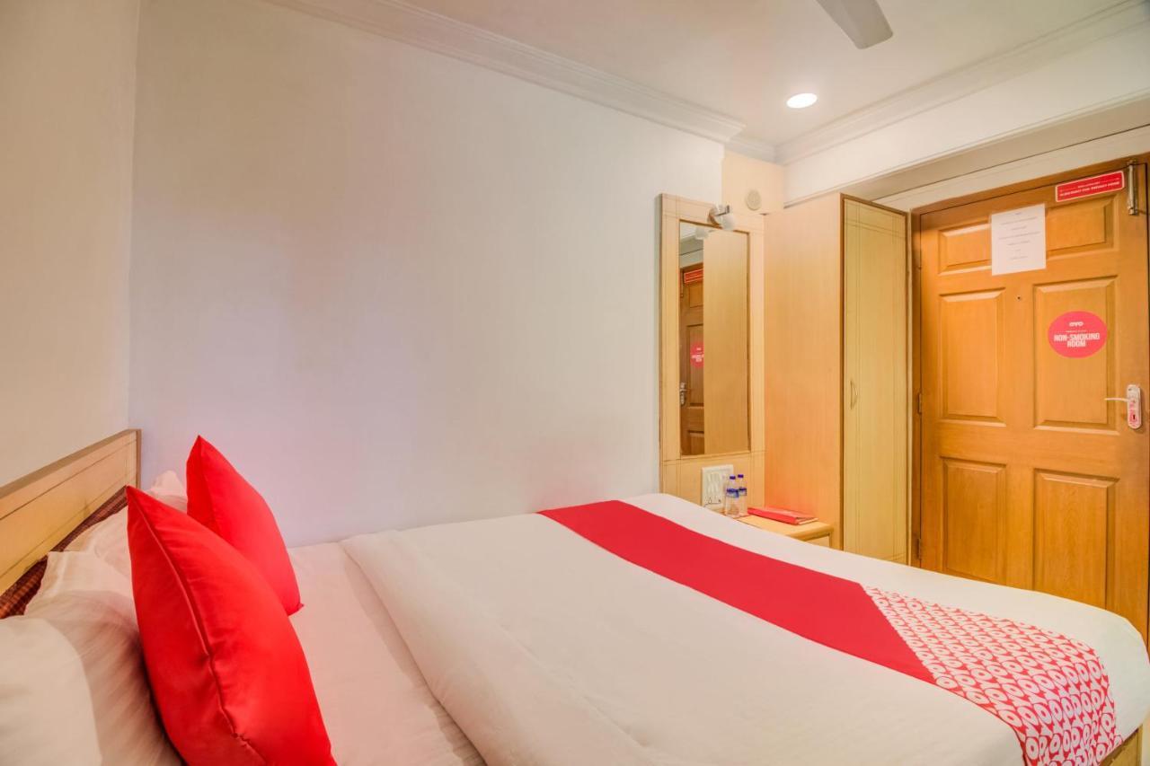 Oyo Flagship 572 Santacruz West Hotell Mumbai Exteriör bild