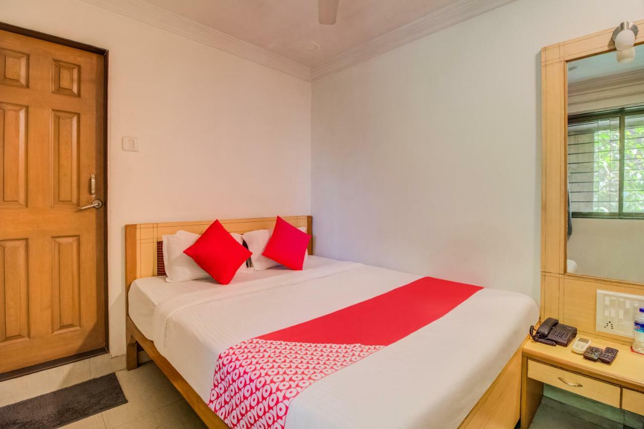 Oyo Flagship 572 Santacruz West Hotell Mumbai Exteriör bild