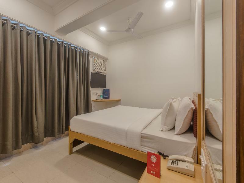 Oyo Flagship 572 Santacruz West Hotell Mumbai Exteriör bild