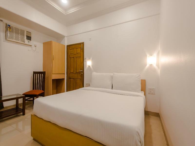 Oyo Flagship 572 Santacruz West Hotell Mumbai Exteriör bild